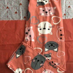 Cats Buttery Soft Carpri Leggings OS & CURVY